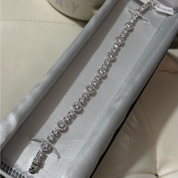 New With Tags/Box CZ Bracelet-7.25 in-Sterling Silver-15.31 Carat Equivalent- - Picture 5 of 17
